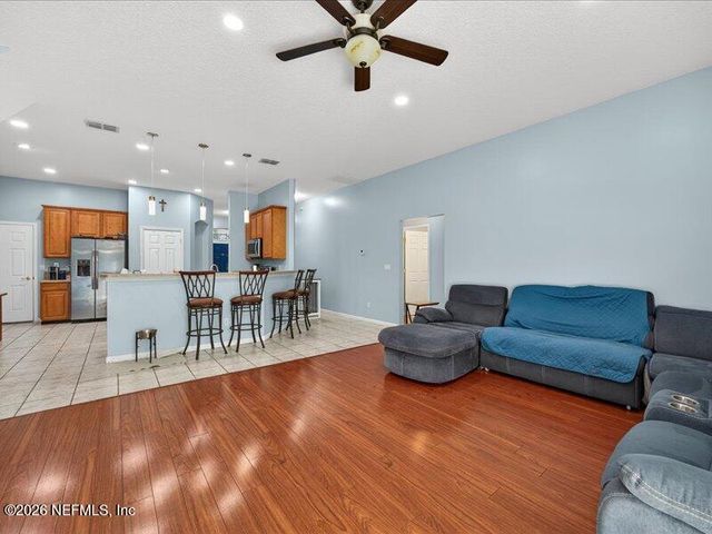 3204 WANDERING OAKS Drive, Orange Park, FL 32065