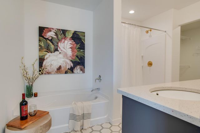 5816 James Drive W, West Fargo, ND 58078