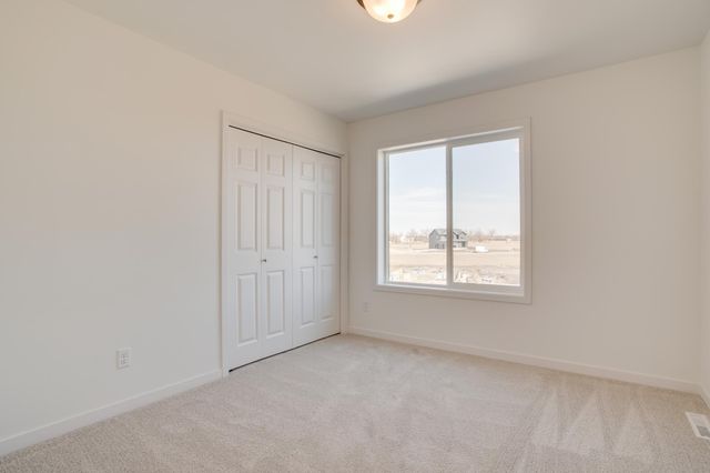 5816 James Drive W, West Fargo, ND 58078