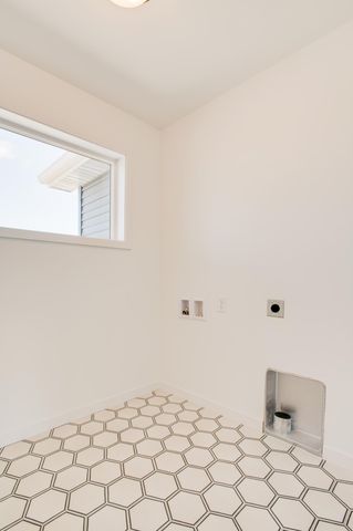 5816 James Drive W, West Fargo, ND 58078