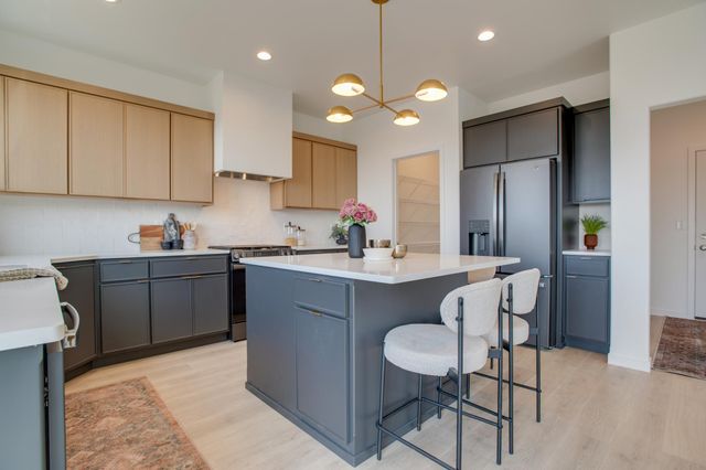 5816 James Drive W, West Fargo, ND 58078