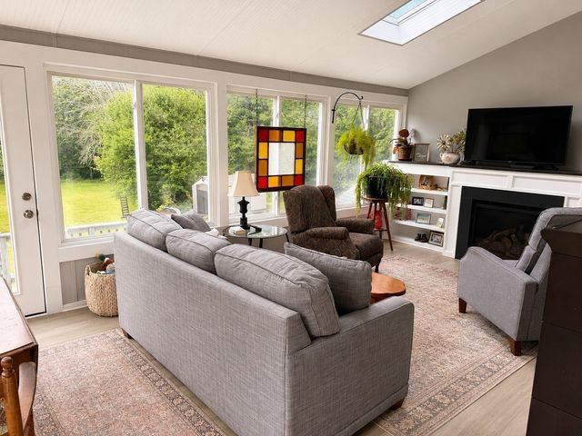 437 High St, Hanson, MA 02341