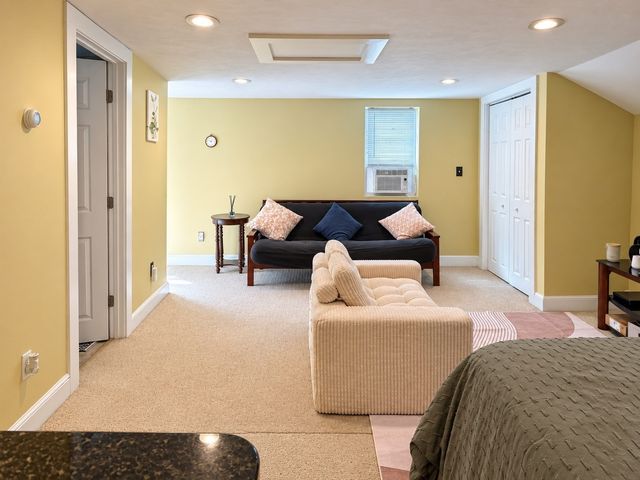 437 High St, Hanson, MA 02341