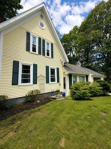 437 High St, Hanson, MA 02341