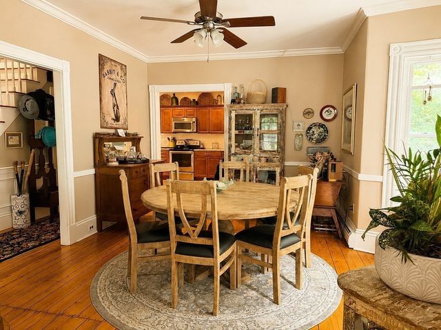 437 High St, Hanson, MA 02341