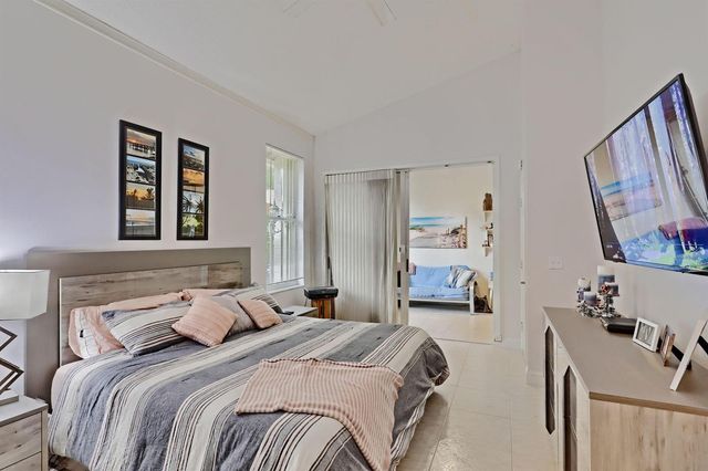 1602 Rosewood Way, Palm Beach Gardens, FL 33418
