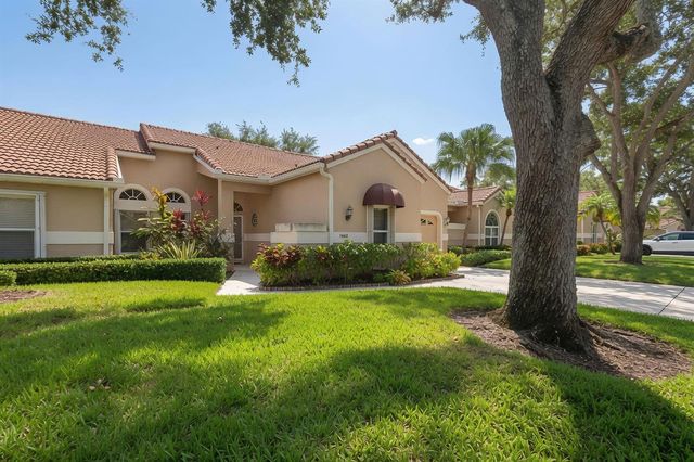 1602 Rosewood Way, Palm Beach Gardens, FL 33418