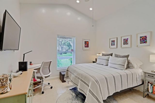 1602 Rosewood Way, Palm Beach Gardens, FL 33418