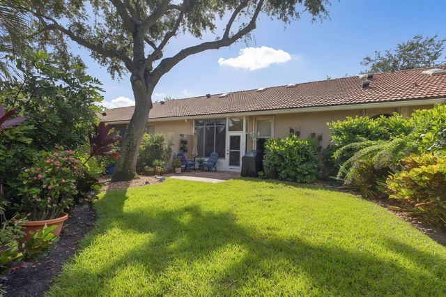 1602 Rosewood Way, Palm Beach Gardens, FL 33418