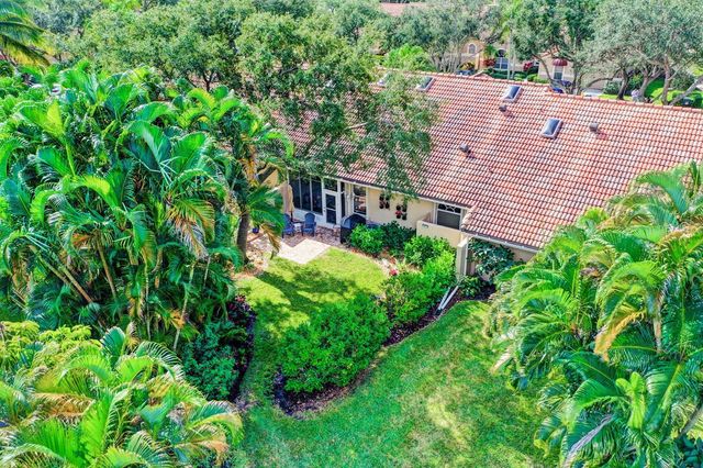 1602 Rosewood Way, Palm Beach Gardens, FL 33418