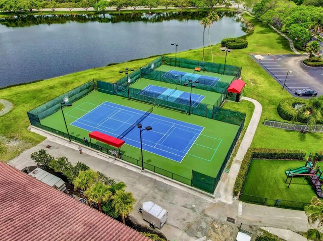 1602 Rosewood Way, Palm Beach Gardens, FL 33418
