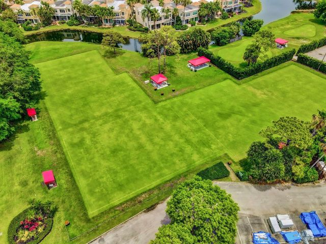 1602 Rosewood Way, Palm Beach Gardens, FL 33418