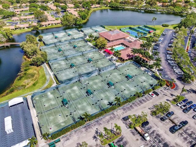1602 Rosewood Way, Palm Beach Gardens, FL 33418
