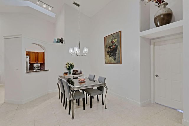 1602 Rosewood Way, Palm Beach Gardens, FL 33418