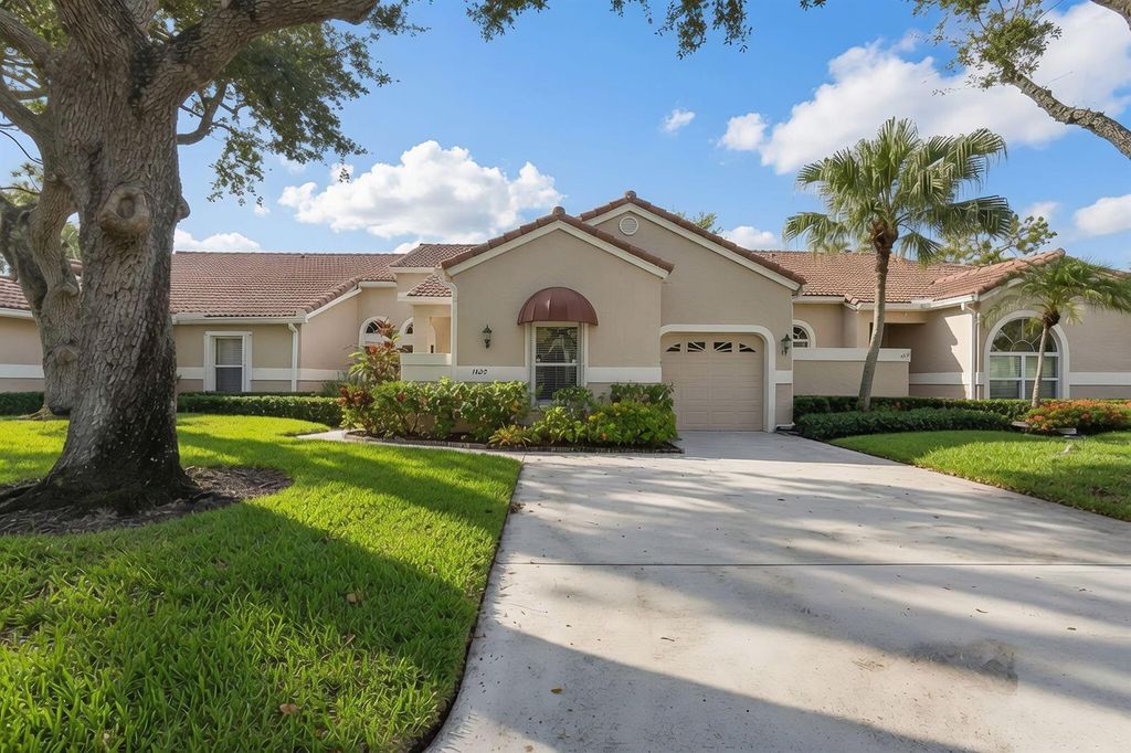 1602 Rosewood Way, Palm Beach Gardens, FL 33418
