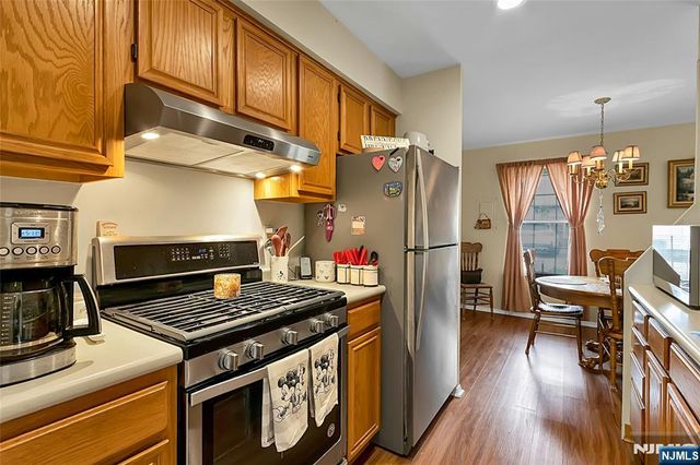 22-1 Tamaron Drive, Waldwick, NJ 07463