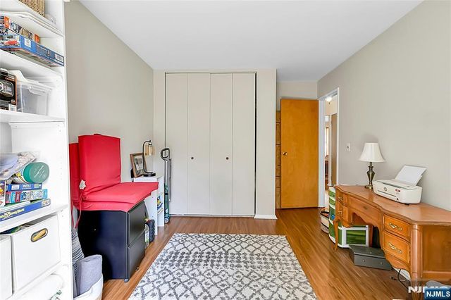 22-1 Tamaron Drive, Waldwick, NJ 07463