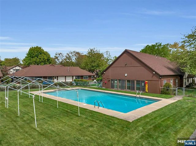 22-1 Tamaron Drive, Waldwick, NJ 07463