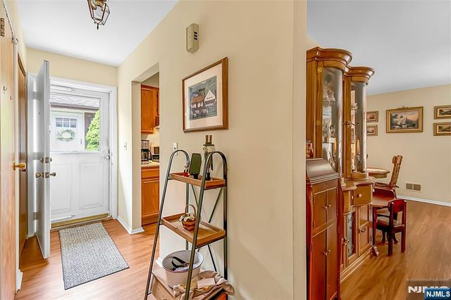 22-1 Tamaron Drive, Waldwick, NJ 07463
