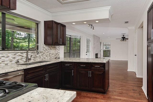 27 Berryfrost Lane, The Woodlands, TX 77380