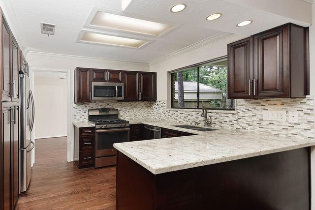 27 Berryfrost Lane, The Woodlands, TX 77380