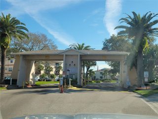 10038 62ND TERRACE N 11, St Petersburg, FL 33708