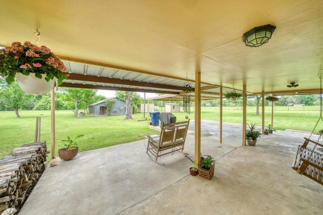 5350 Wiseman Road, Midway, TX 75852