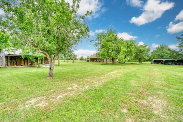 5350 Wiseman Road, Midway, TX 75852