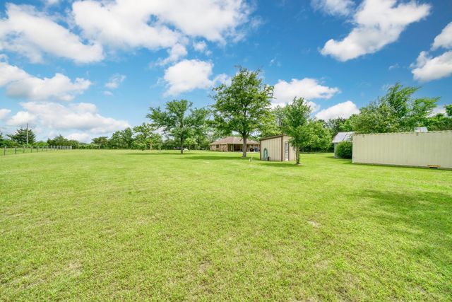 5350 Wiseman Road, Midway, TX 75852