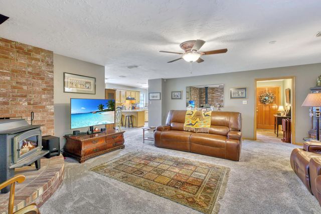 5350 Wiseman Road, Midway, TX 75852