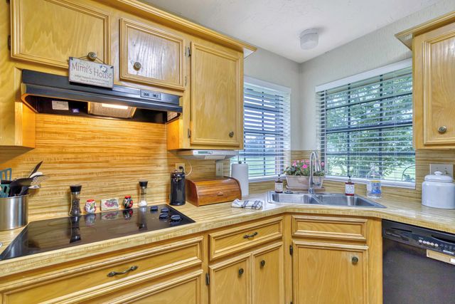 5350 Wiseman Road, Midway, TX 75852