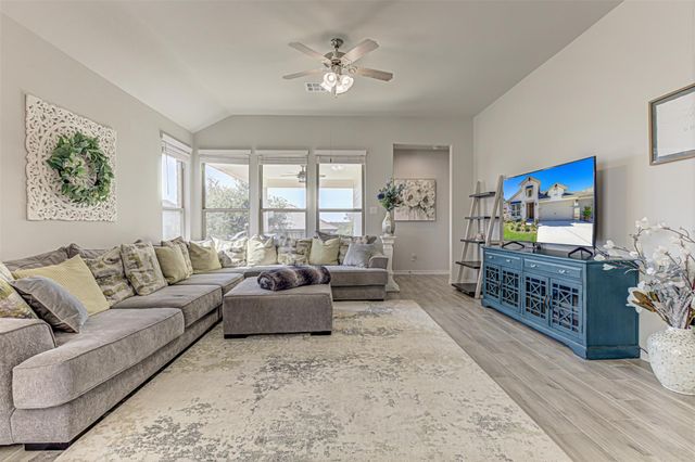 117 Scenic Hills CIR, Georgetown, TX 78628