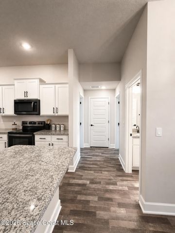 147 SW Whirl Street SW, Palm Bay, FL 32908