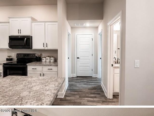 147 SW Whirl Street SW, Palm Bay, FL 32908