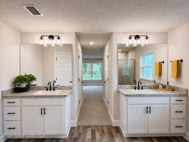 147 SW Whirl Street SW, Palm Bay, FL 32908