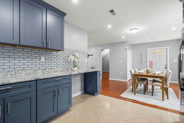 32 Alma St 32, Lawrence, MA 01841