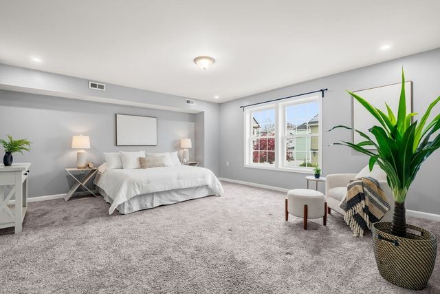 32 Alma St 32, Lawrence, MA 01841