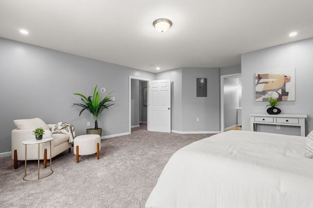 32 Alma St 32, Lawrence, MA 01841