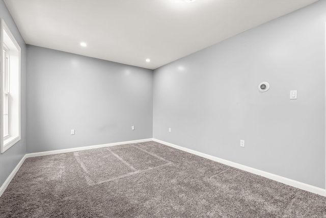 32 Alma St 32, Lawrence, MA 01841