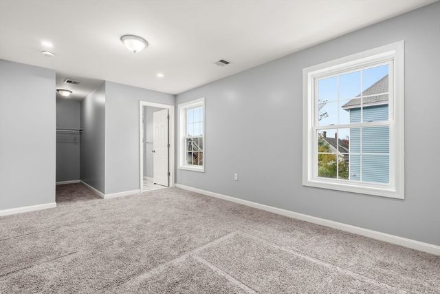 32 Alma St 32, Lawrence, MA 01841