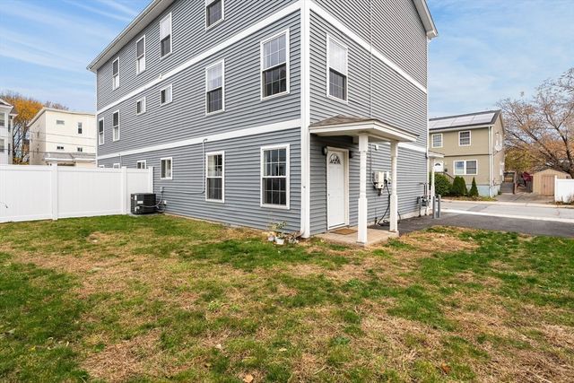 32 Alma St 32, Lawrence, MA 01841