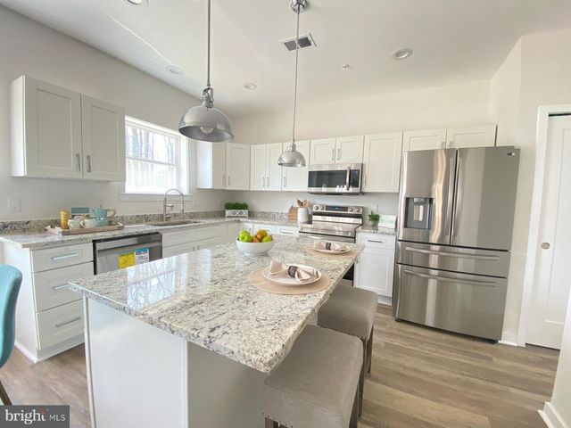 799 CENTRAL AVE E, Edgewater, MD 21037