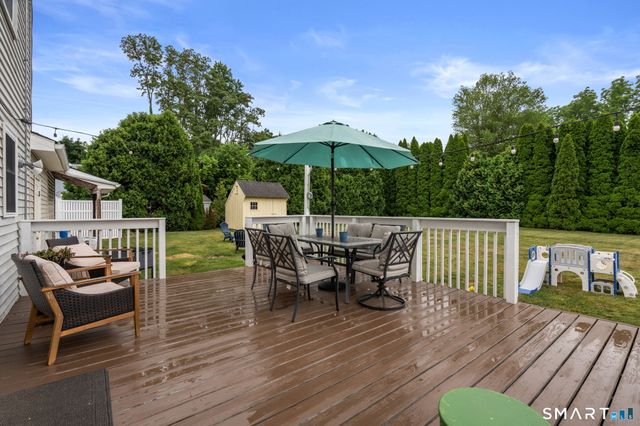 5 Bell Court, Portland, CT 06480