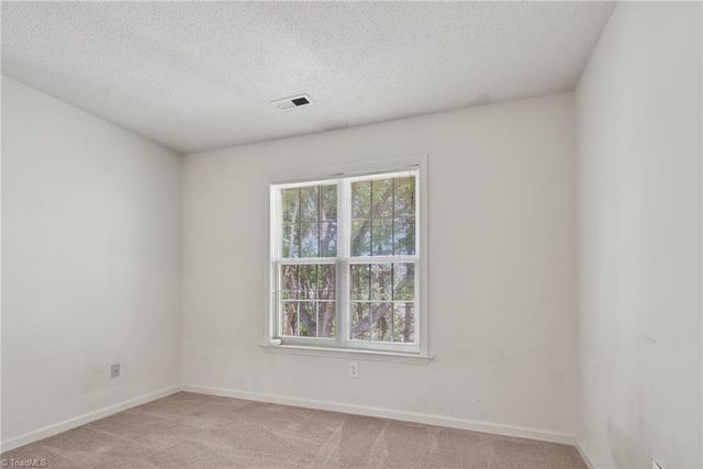 1549 Squires Lane, Kernersville, NC 27284