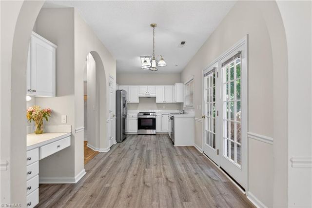 1549 Squires Lane, Kernersville, NC 27284