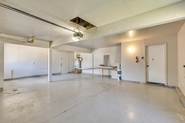 7033 Castle Creek Way, Rio Linda, CA 95673