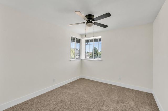 7033 Castle Creek Way, Rio Linda, CA 95673