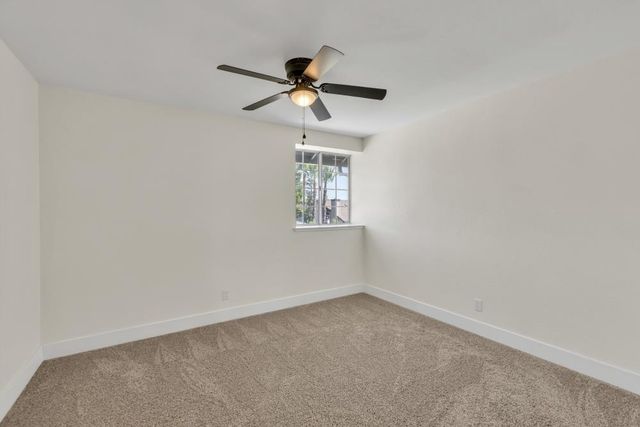 7033 Castle Creek Way, Rio Linda, CA 95673