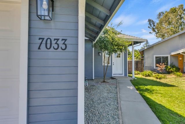 7033 Castle Creek Way, Rio Linda, CA 95673