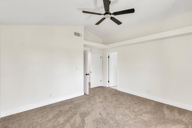 7033 Castle Creek Way, Rio Linda, CA 95673